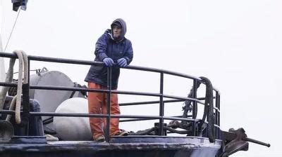 Deadliest.Catch.S17E01.Out.of.the.Ashes.WEB.h264.