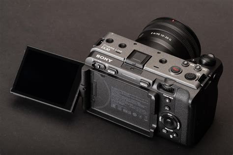 SonY.