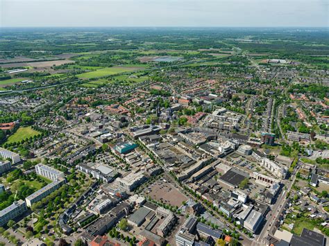 UDEN.