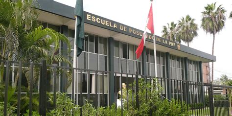 escpogra.pnp.edu.pe.