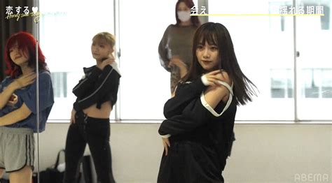 【アイドル】天使すぎる美少女が制服を脱いで透け透け下着に.