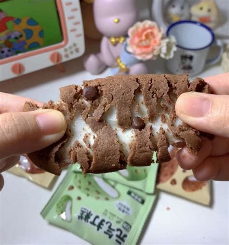 有叽叽官网.