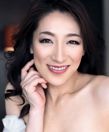 松本まりな